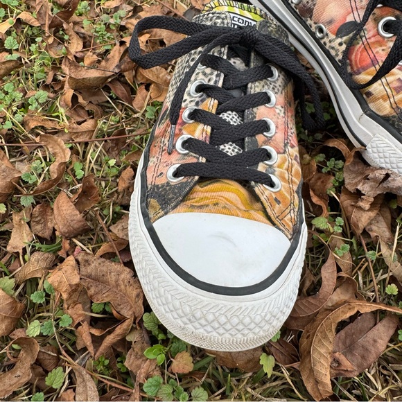 Converse all star women’s Multicolor Graphic Sneakers - Picture 3 of 10